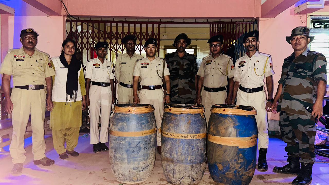 সোনামুড়ায় মাটির নিচে পুঁতে রাখা ১২৯.৮ কেজি গাঁজা উদ্ধার, বাজারমূল্য প্রায় ২৬ লক্ষ টাকা